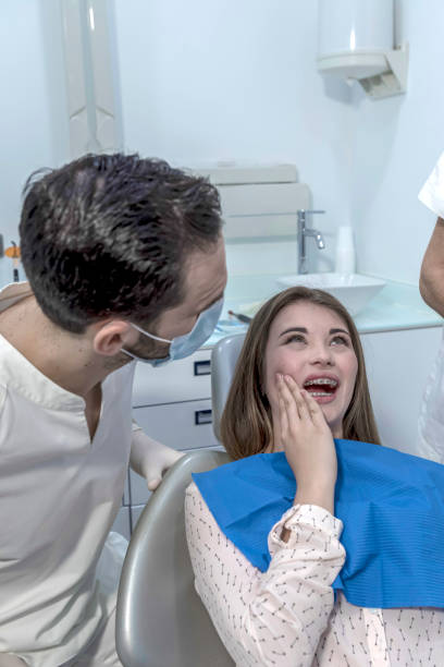 Best Weekend Emergency Dentist in Brighton, IL